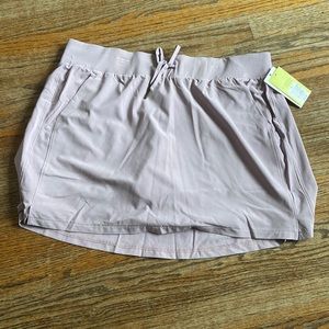 NWT all in motion skort